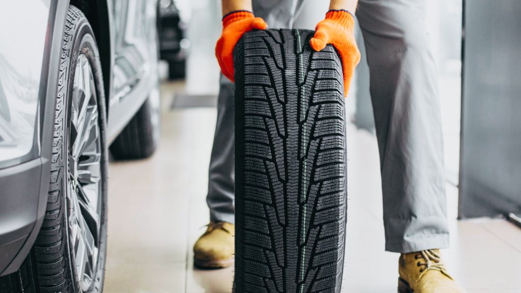 summer season tyres guide for cars and bikes